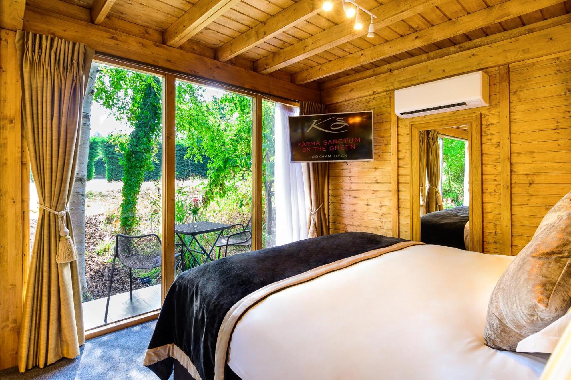 The Inn On The Green Cookham Dean Экстерьер фото